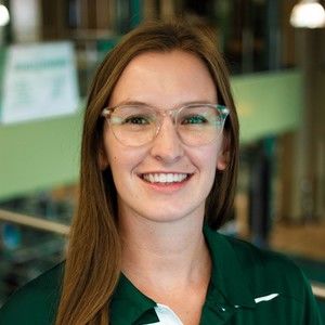 Meet your Posher, Hannah